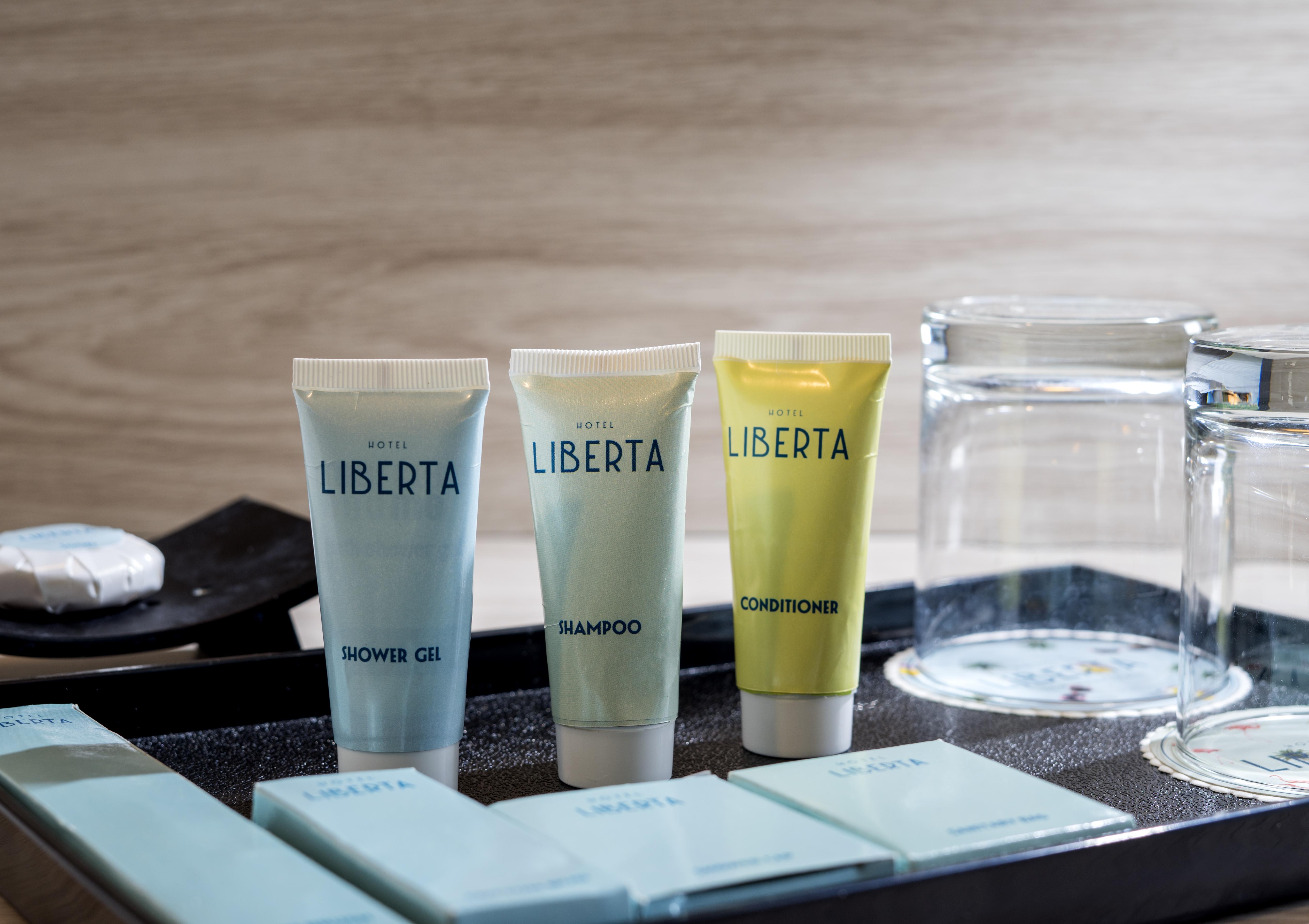 Liberta Seminyak Hotel Extérieur photo